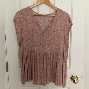 Caslon patterned top